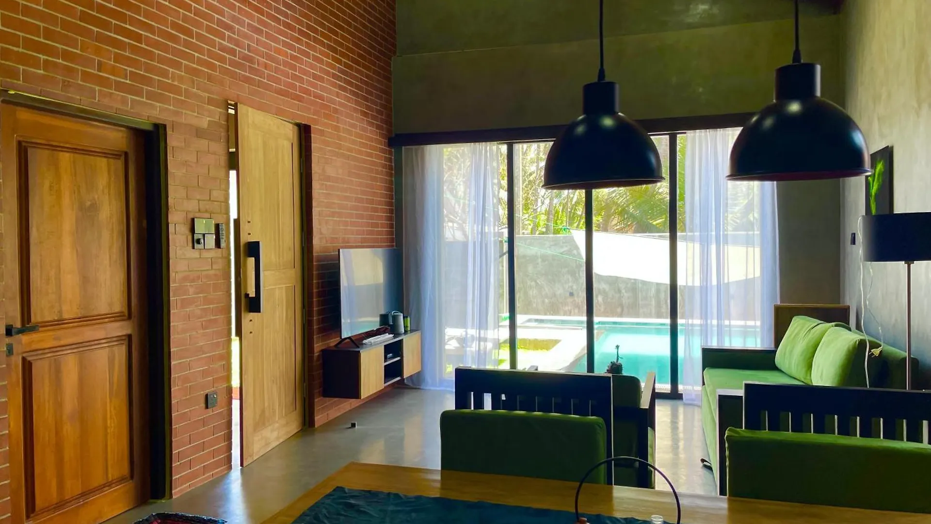 Negombo Morawala Beach Villa