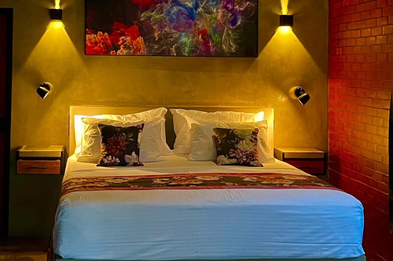 Negombo Morawala Beach Villa